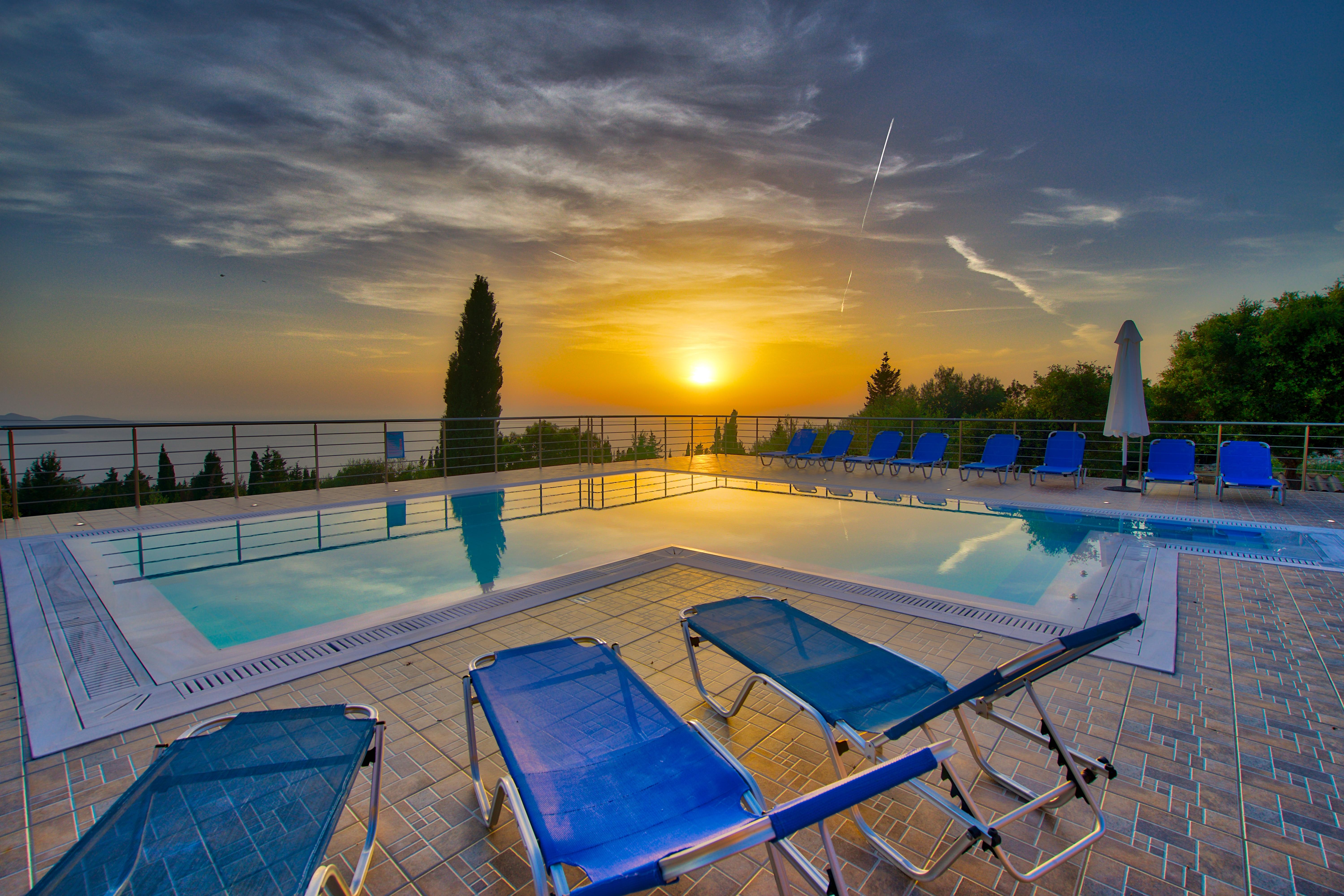Studios Vrionis Panoramic Sunset Mesovounia  외부 사진